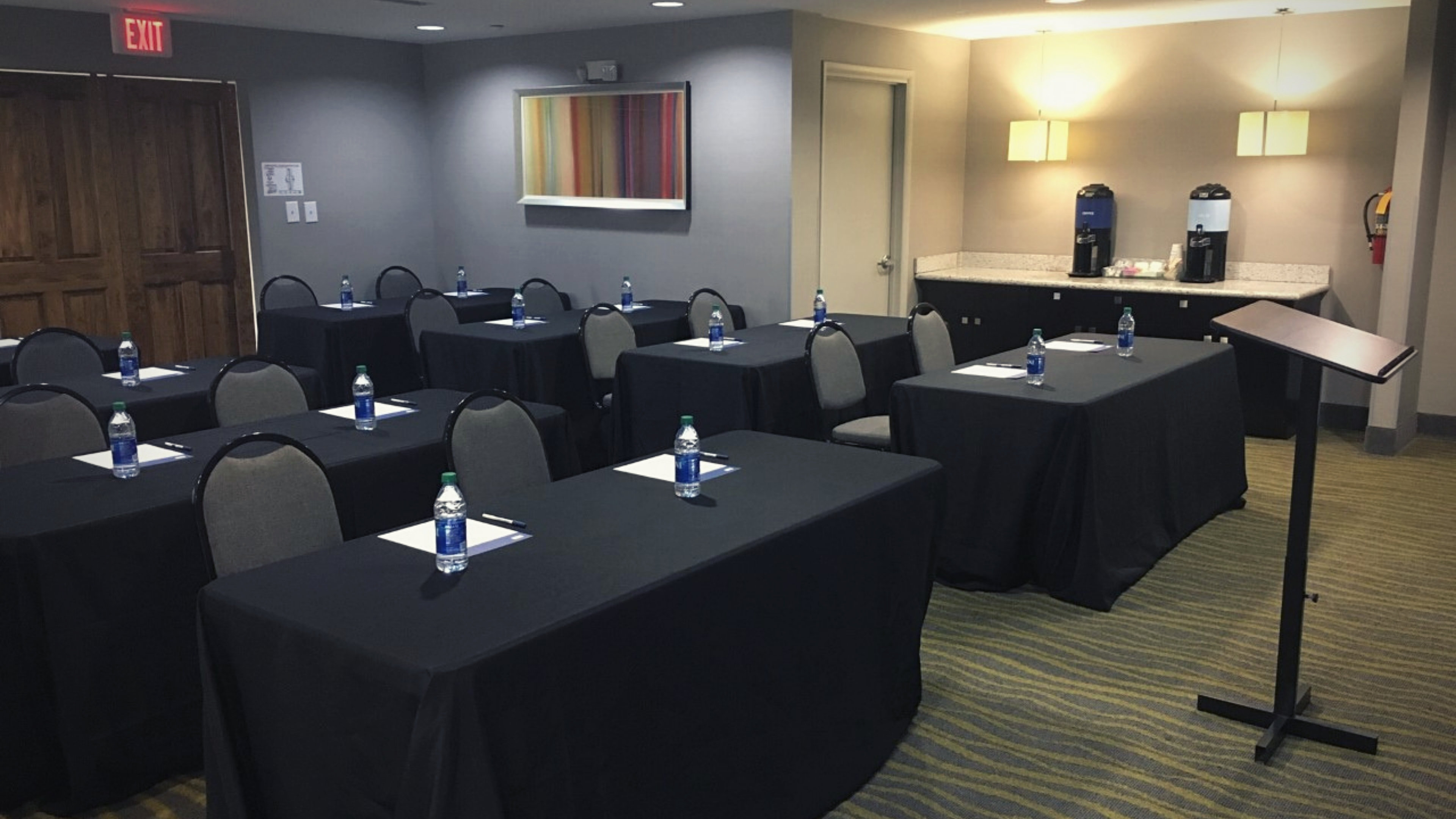 holiday inn express and suites jackson downtown co
