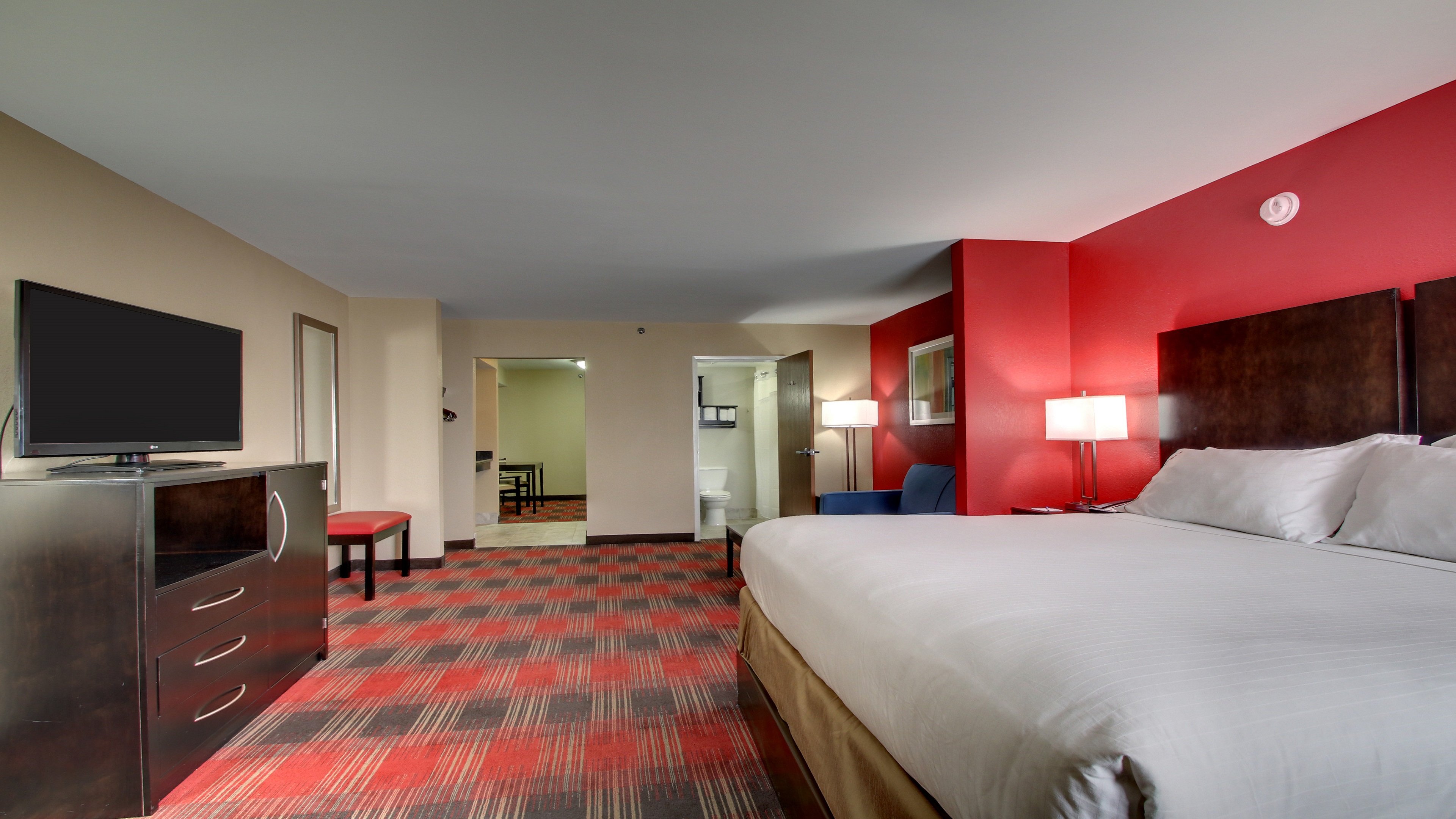holiday inn express and suites jackson downtown co