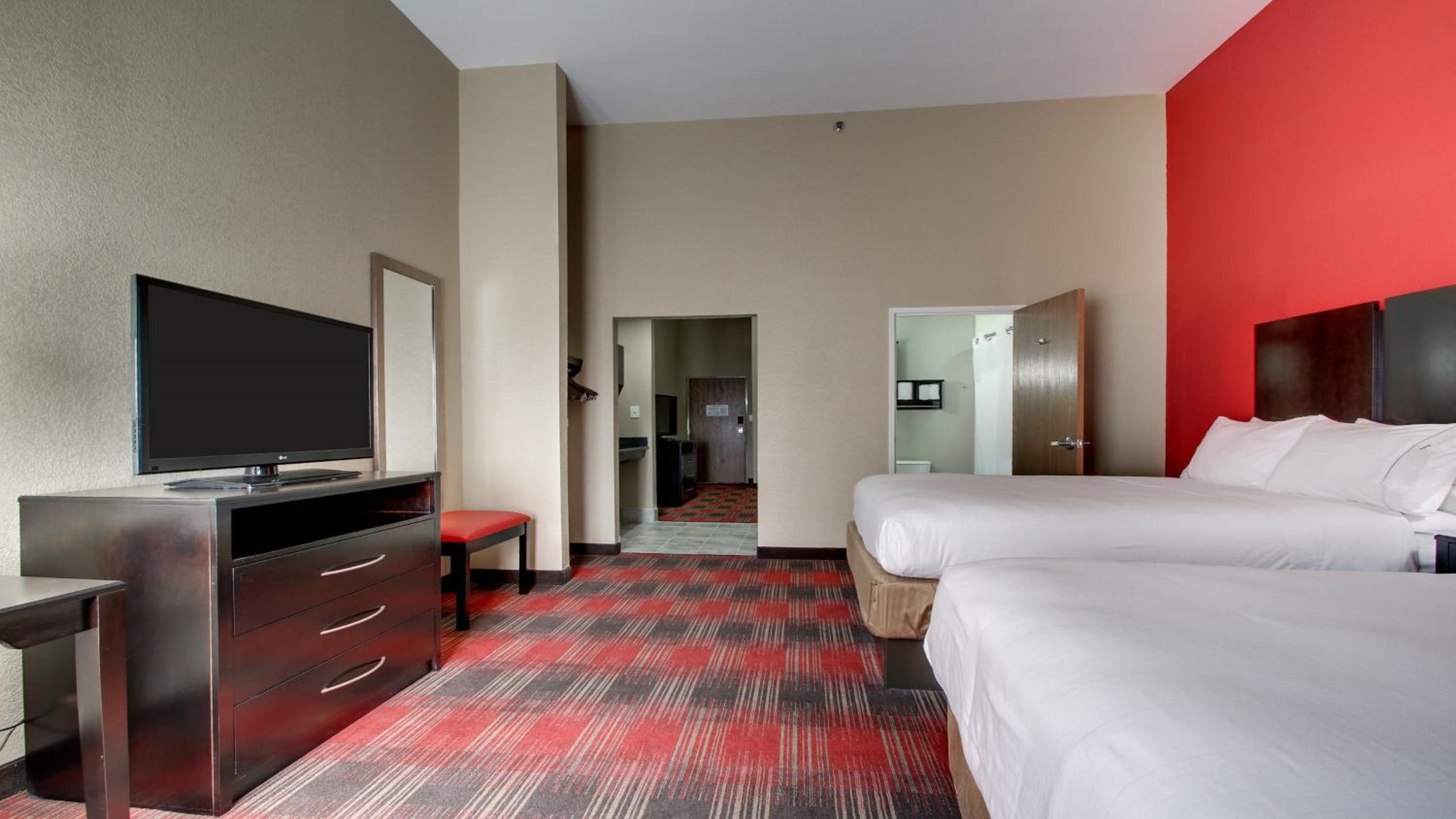 holiday inn express and suites jackson downtown co