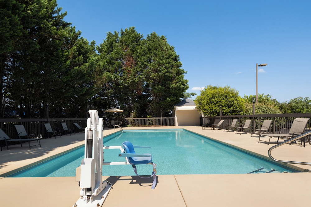 holiday inn exp winston salem by ihg