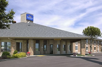 Baymont By Wyndham Tuscola,Douglas>>Champaign,3 star