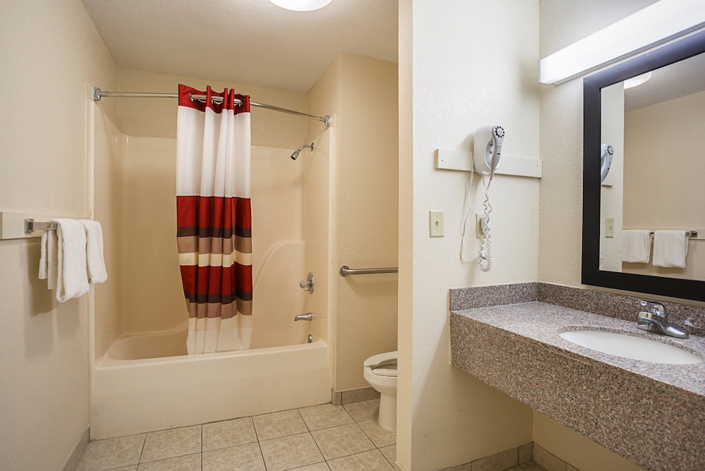 red roof inn west memphis ar