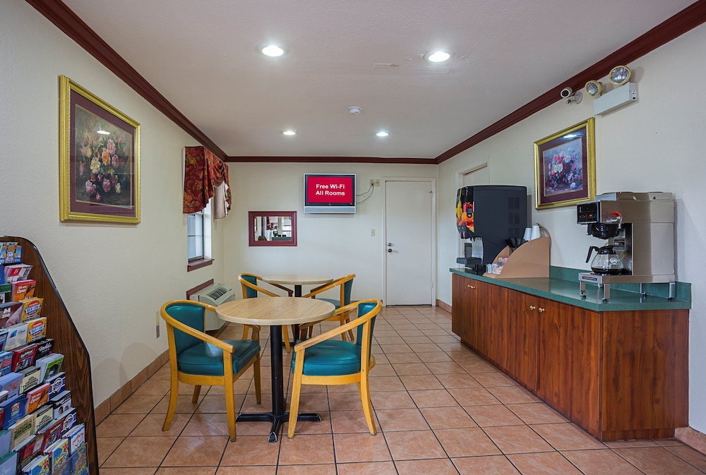 red roof inn west memphis ar