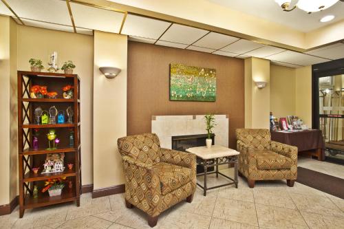 holiday inn express suites harrington dover area