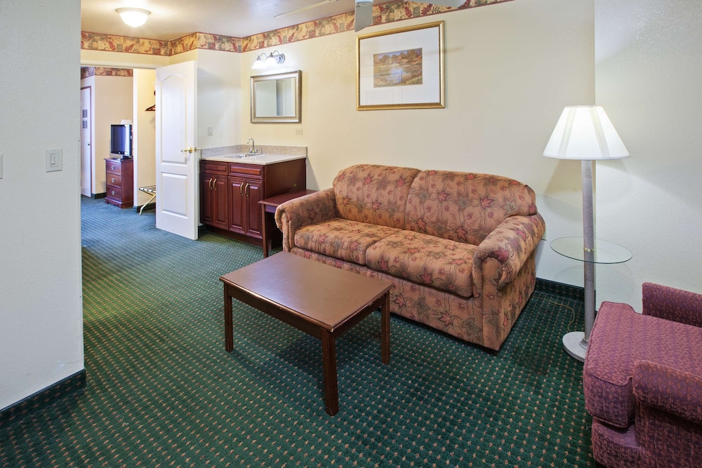 country inn and suites by radisson elkhart north in