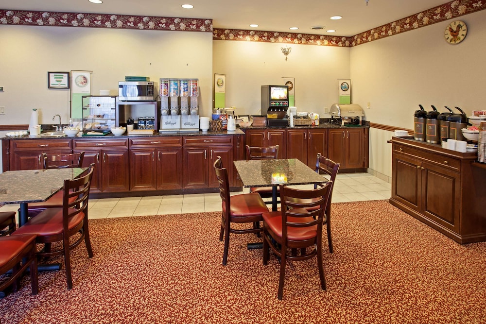 country inn and suites by radisson elkhart north in