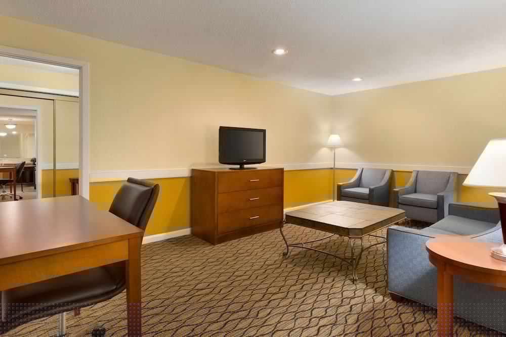 country inn and suites by radisson mishawaka in