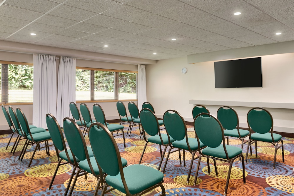 country inn and suites by radisson mishawaka in