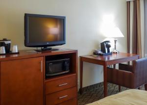 country inn and suites by radisson mishawaka in