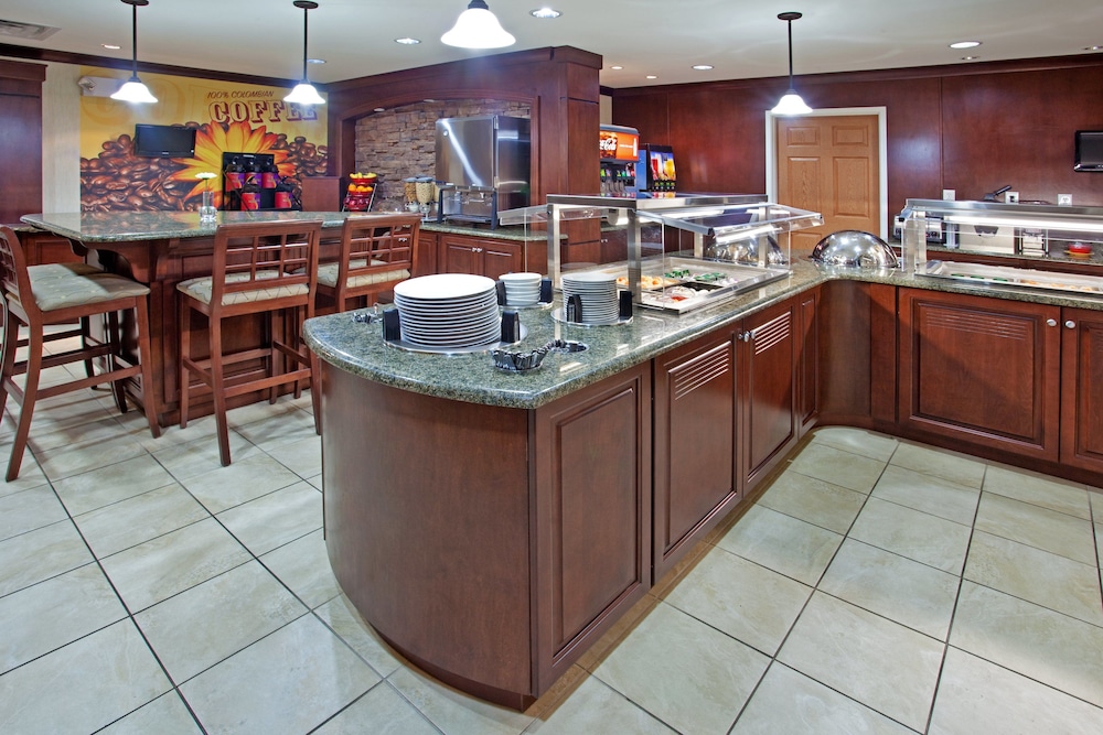 staybridge suites elkhart by ihg