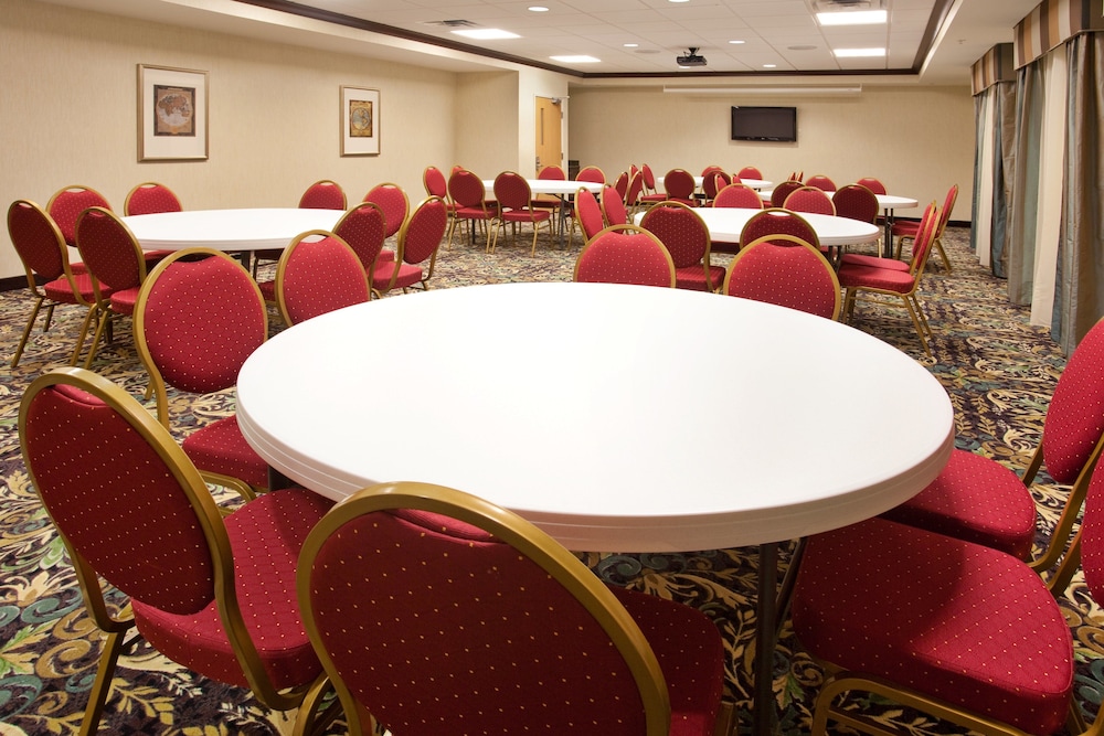 staybridge suites elkhart by ihg