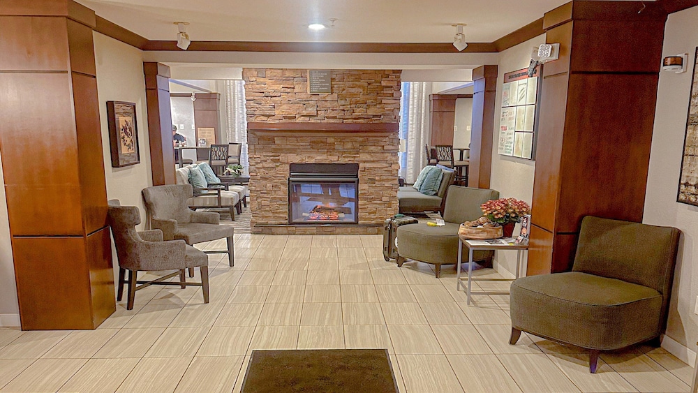 staybridge suites elkhart by ihg