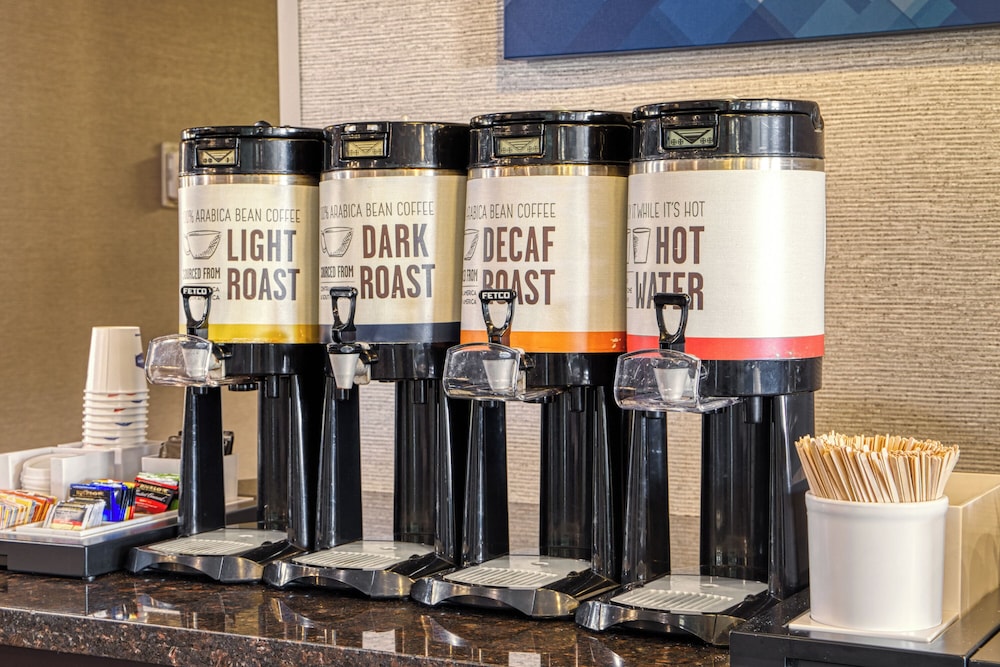 hampton inn elkhart in