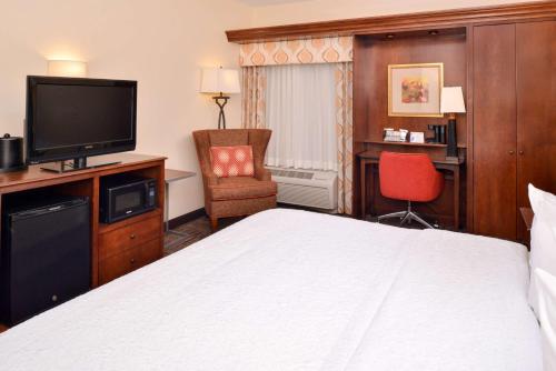 hampton inn elkhart in