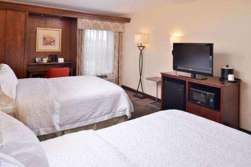 hampton inn elkhart in