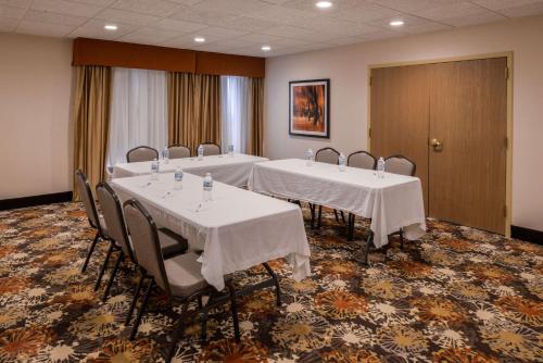 hampton inn elkhart in