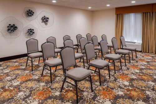 hampton inn elkhart in