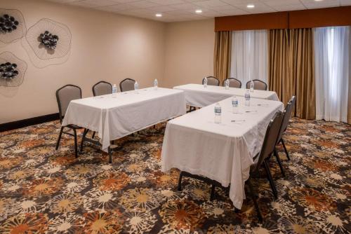 hampton inn elkhart in