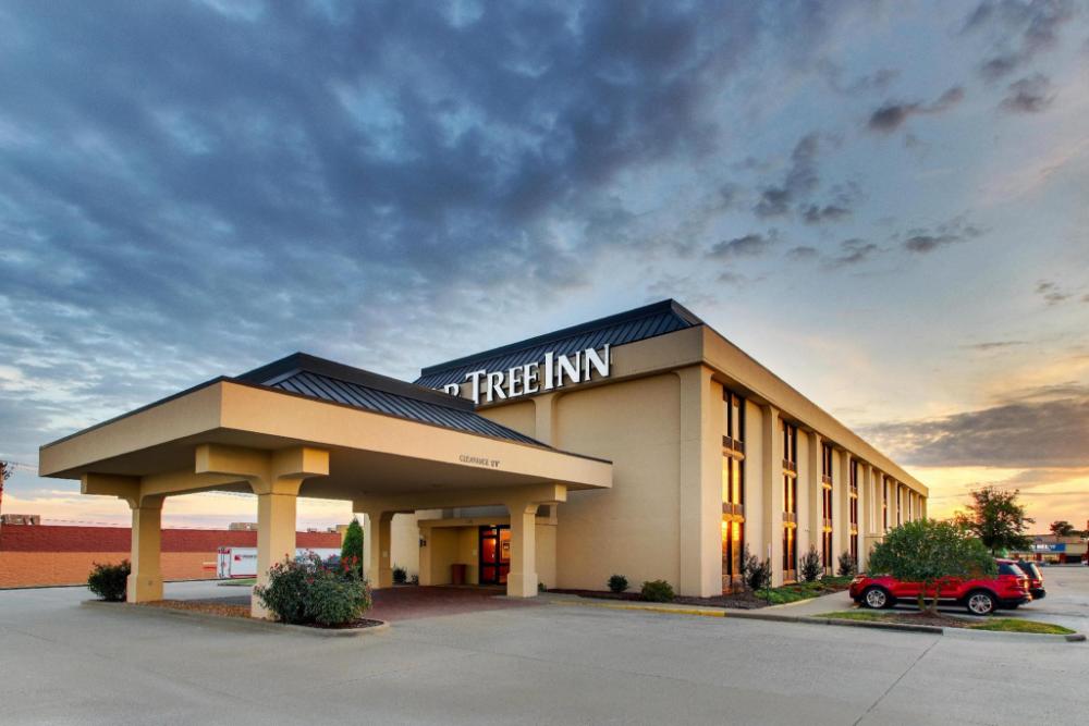 pear tree inn cape girardeau west