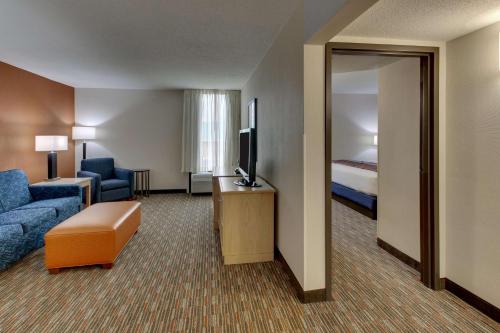 pear tree inn cape girardeau west