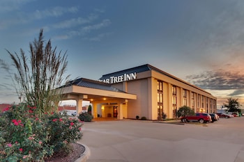 pear tree inn cape girardeau west