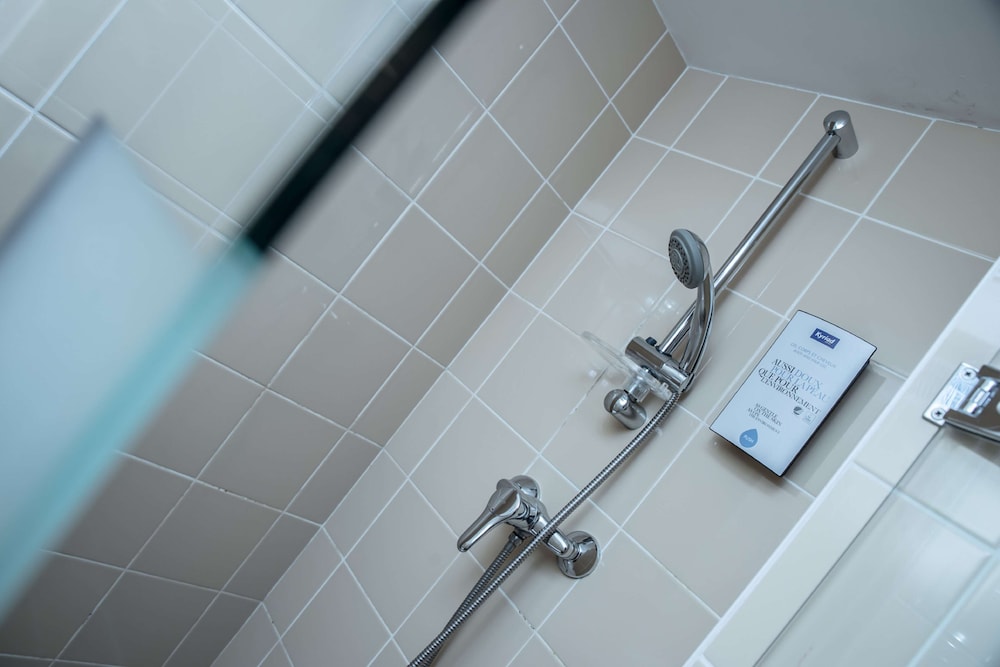 hotel kyriad saint malo ouest dinard