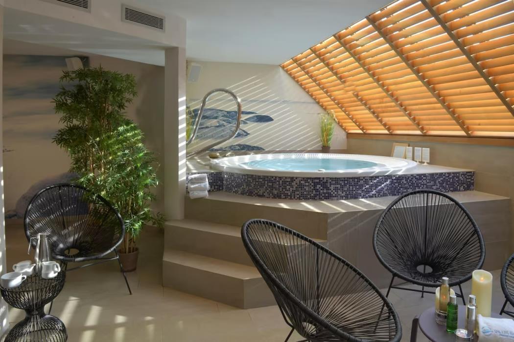 best western les bains de perros guirec hotel et spa