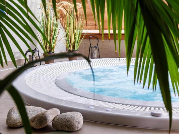 best western les bains de perros guirec hotel et spa