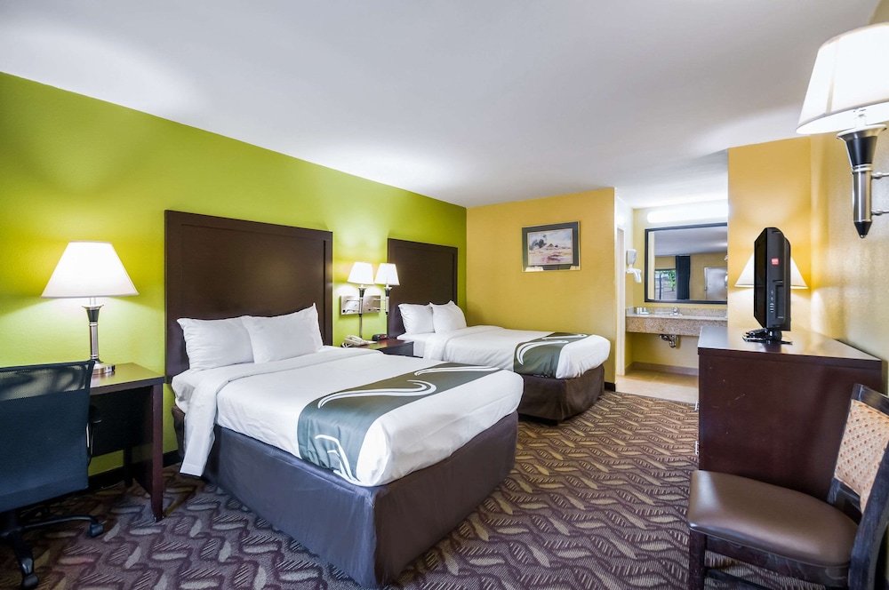 quality inn fredericksburg central park area