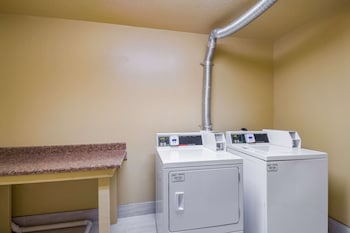 quality inn fredericksburg central park area