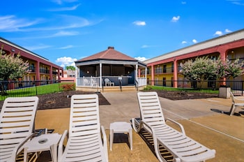 quality inn fredericksburg central park area