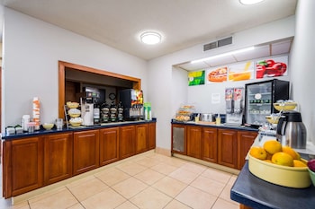 quality inn fredericksburg central park area