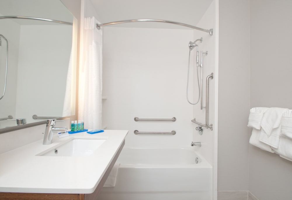 holiday inn express quantico stafford by ihg
