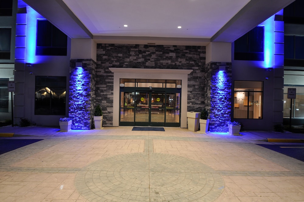 holiday inn express quantico stafford by ihg