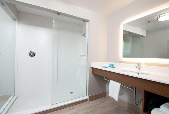 holiday inn express quantico stafford by ihg