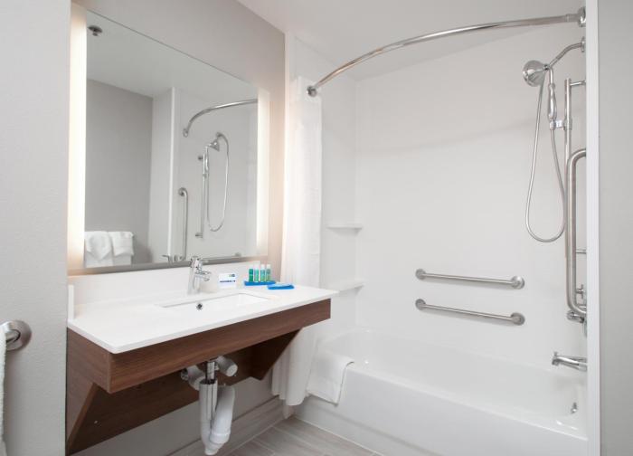 holiday inn express quantico stafford by ihg