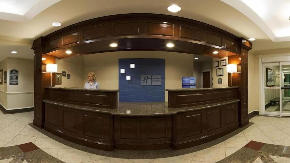 holiday inn express and suites waxahachie by ihg