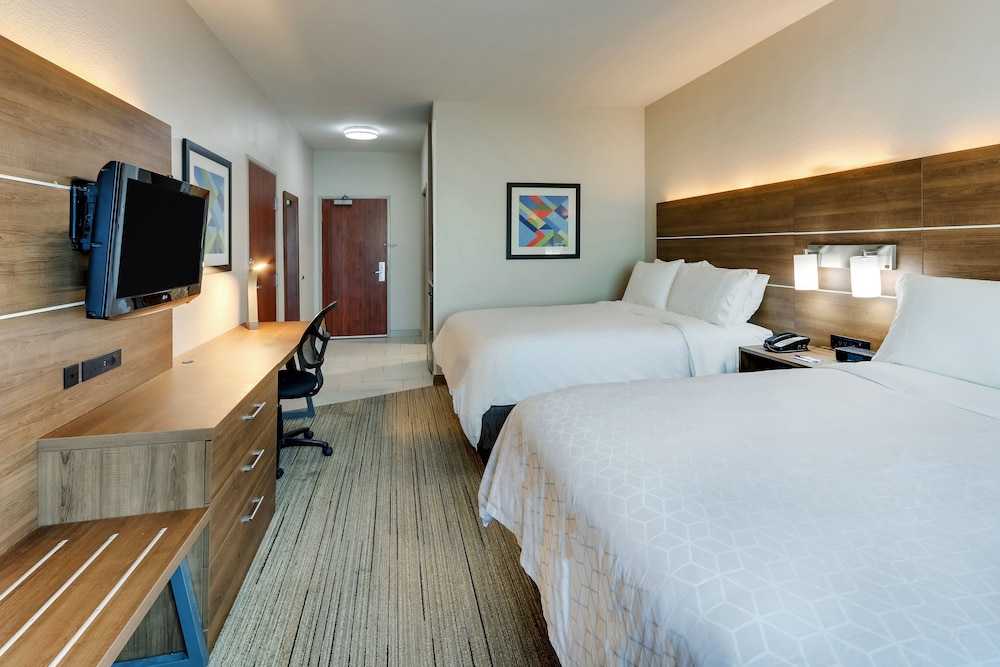 holiday inn express and suites waxahachie by ihg