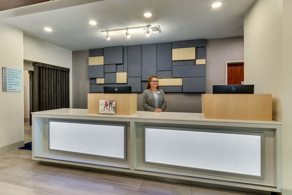 holiday inn express and suites waxahachie by ihg