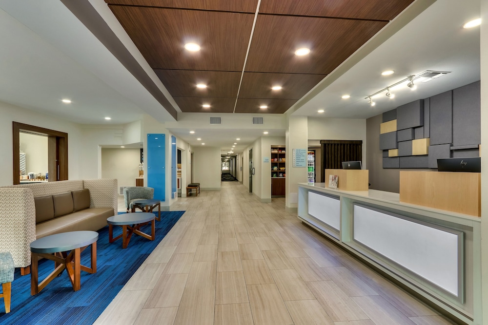 holiday inn express and suites waxahachie by ihg