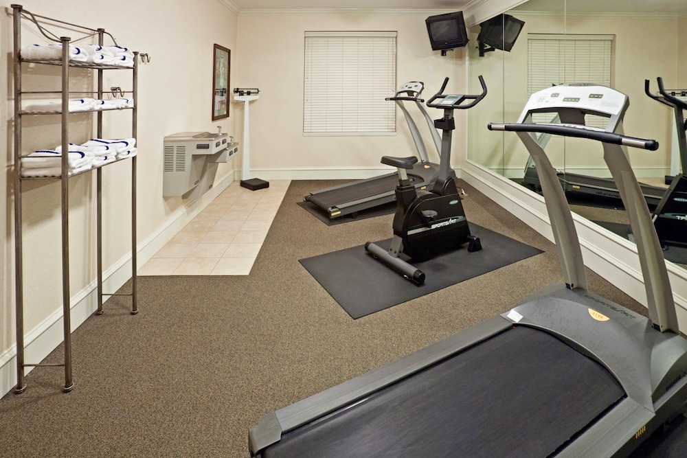 holiday inn express and suites waxahachie by ihg