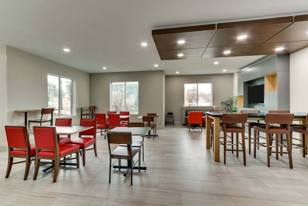 holiday inn express and suites waxahachie by ihg