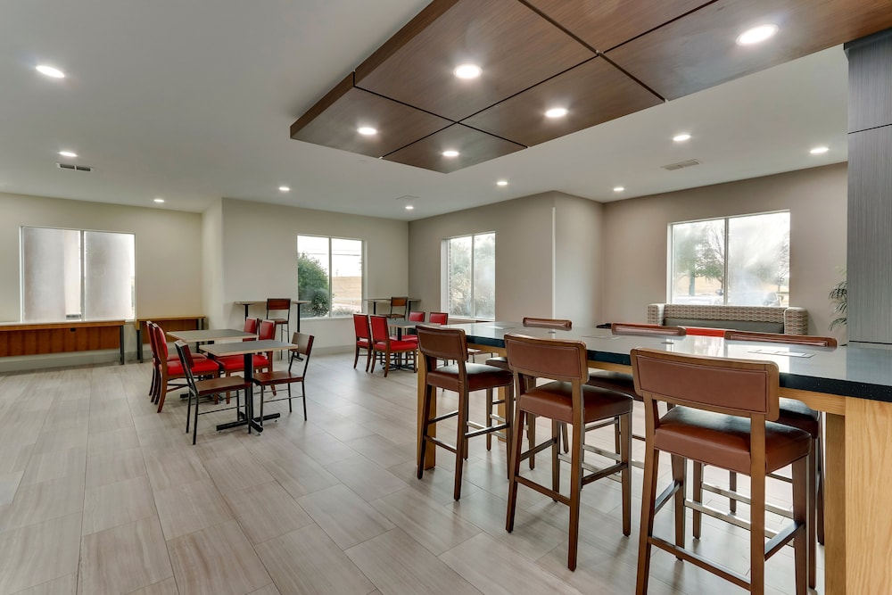 holiday inn express and suites waxahachie by ihg
