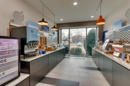 holiday inn express and suites waxahachie by ihg