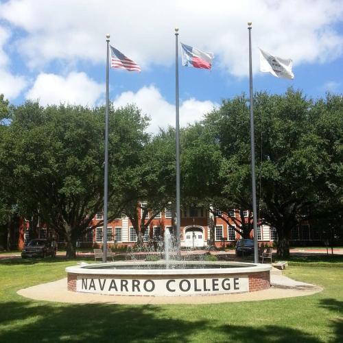 holiday inn express and suites waxahachie by ihg