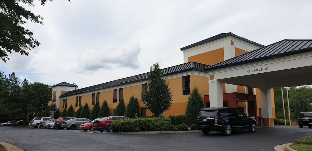 quality inn richmond airport