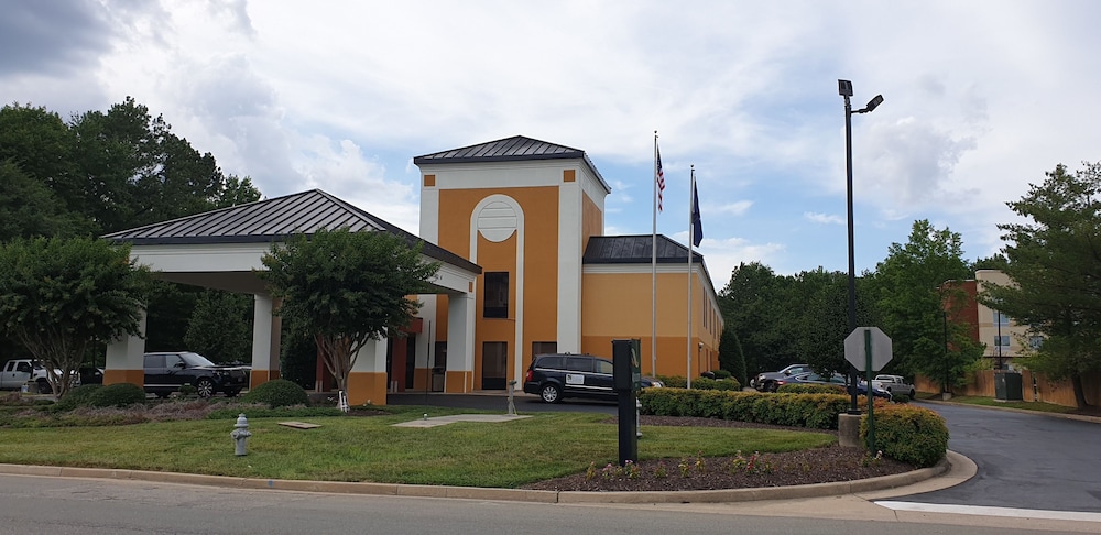 quality inn richmond airport