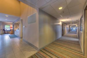 country inn and suites by radisson crystal lake il
