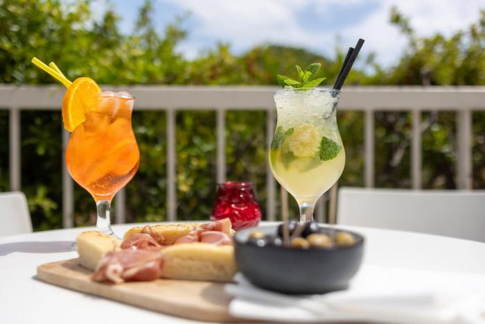 kyriad frejus centre