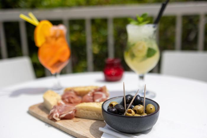 kyriad frejus centre